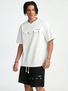 Manfinity RebelGame 男士夏季字母印花圓領短袖休閒T恤和束腰短褲組合 - 黑與白 - 查看 5