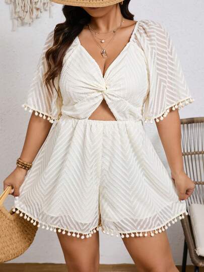 SHEIN Frenchy Mono de verano de talla grande con cuello en V de unicolor, recorte hueco y frente torcido de manga corta