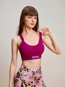 Easithlete 女性簡約日常運動內衣 - 酒紅色 - 查看 7