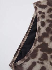 SHEIN Clasi Body de hombro oblicuo con estampado de leopardo para mujer - Multicolor - Ver 3