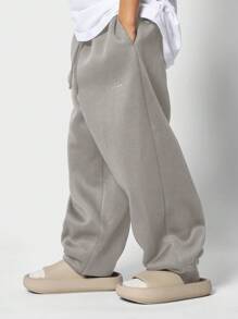 SUMWON Summon Premium Thick Fleece Athletic Sweatpants Cozy Winter Jogger Bottoms With Side Pockets Casual Wear Athletic Training Pants