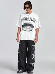 Manfinity RebelGame Maglietta a maniche corte e girocollo loose fit da uomo con stampa a tema inglese e bocca, adatta per l'estate