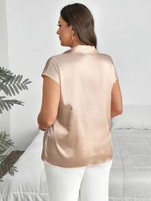 SHEIN Privé Áo sơ mi tay ngắn trơn đơn giản, thoải mái cỡ lớn dành cho nữ, có cổ bẻ và tay áo có vạt màu hoa mai - Màu be - Xem 8