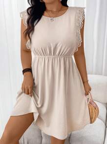 SHEIN Frenchy Plus Size Back To School Lace Sleeve & Texture Patchwork Women's Dress