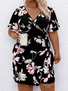 SHEIN LUNE 附花卉印花蝴蝶袖束縛側邊連衣裙