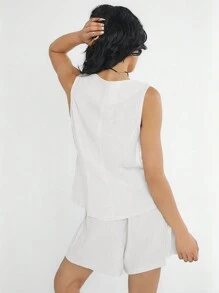 SHEIN EZwear 純色單排扣無袖背心和束腰短褲套裝，夏季 - 白色 - 查看 2