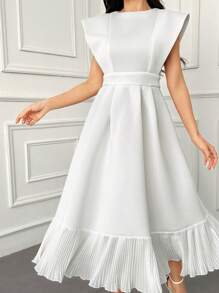 Modelyn 假日實心褶皺下擺無袖休閒連衣裙