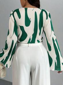 Celure Blusa corta de talla grande con estampado gráfico y detalle de nudo en la parte delantera