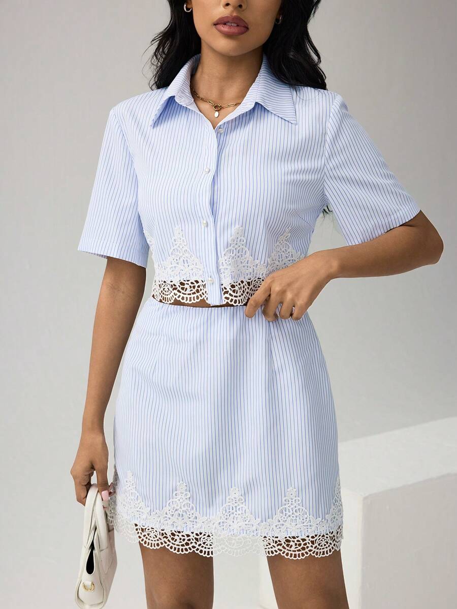 SHEIN Essnce Conjunto de 2 piezas camisa y falda en patchwork de encaje para mujeres - Blanco - Ver 1