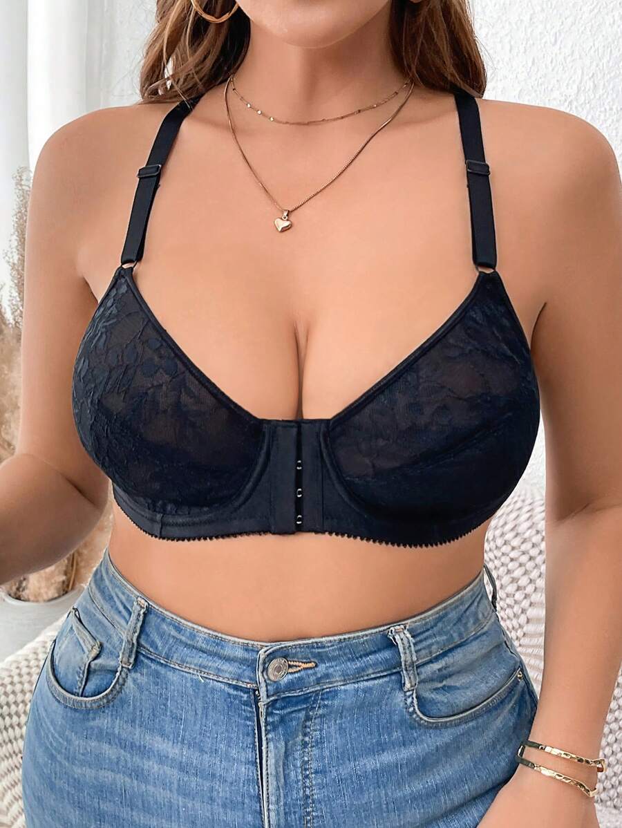 Plus Size Lace Underwired Push-Up Bra (1 Piece) - Black - View 1