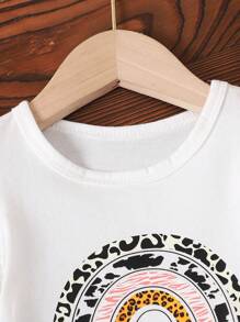 寶寶女孩圓領蕾絲短袖上衣和口袋短褲套裝，帶有字母印花 - 棕色 - 查看 3