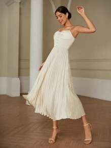 Chiquease Elegant Pleated Hemline And Delicate Cup Design Bodycon Dress With Spaghetti Straps For A Sexy Figure - Apricot - View 7