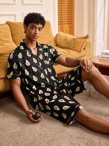 Conjunto de pijamas cortas para hombres con camiseta de manga corta con estampado de aguacate y pantalones cortos - Verde - Ver 9