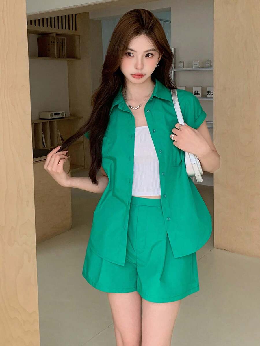 EastFlair 女士春夏純色短袖襯衫和短褲套裝，休閒度假裝 - 綠色 - 查看 1