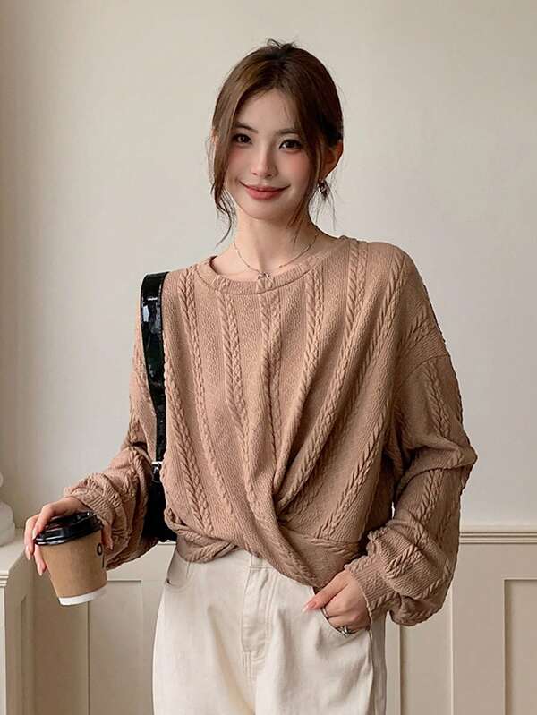 EastFlair Lockerer Pullover für Damen mit College-Design vorne und Kreuzmuster, Rundhalsausschnitt, langärmelig, einfarbig, Sweatshirt, Schulanfangskleidung, Herbstkleidung, Freizeitkleidung