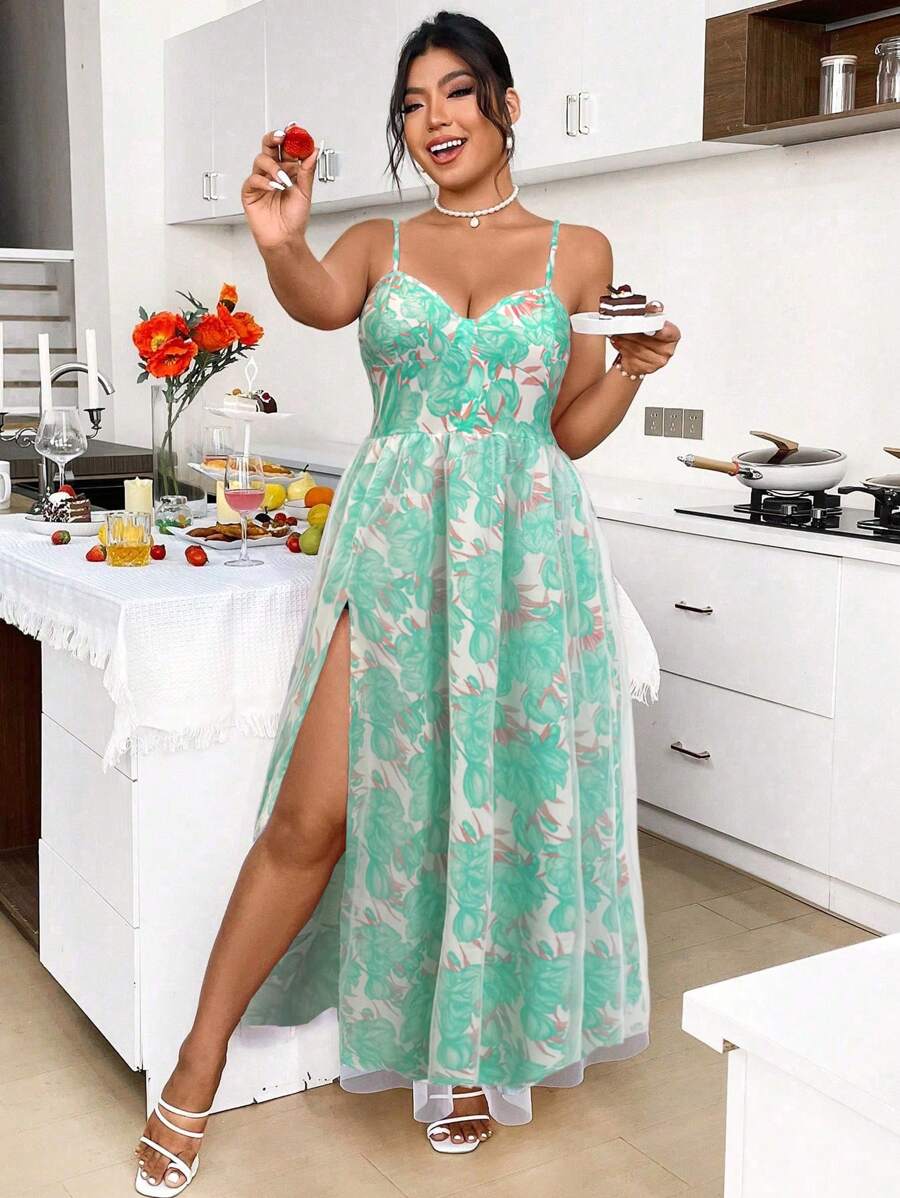 SHEIN Belle Tamanho grande Elegante Vestido de Alça com Fenda Alta e Estampa Floral para o Verão - Verde - Ver 1
