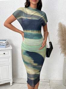 SHEIN Vestido de maternidad con mangas cortas y estampado Tie-Dye con cuello alto, ideal para verano