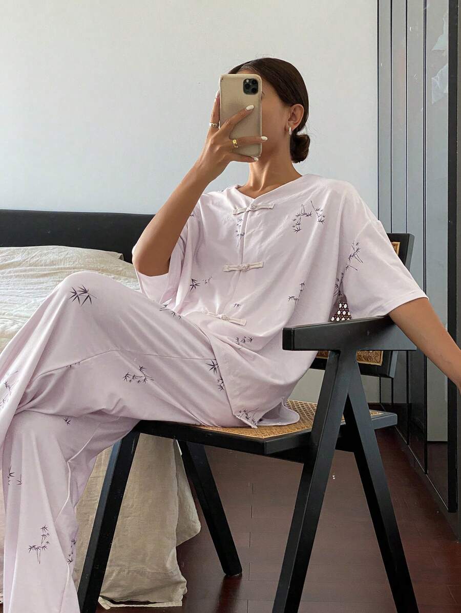 DAZY 女士中国风满版竹节印花落肩上衣和裤子睡衣套装 - 米色 - 查看 1