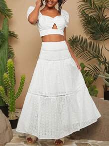 Travachic Conjunto de vacaciones con blusa de cuello cuadrado de encaje bordado y falda midi con dobladillo de parches, ropa blanca para mujer