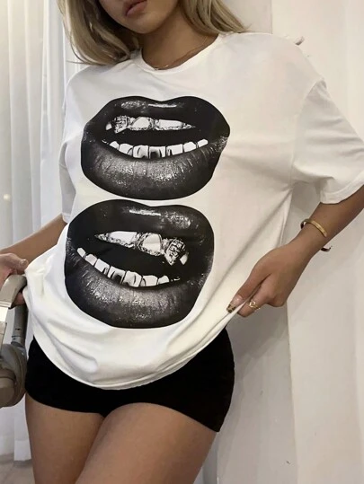 SHEIN EZwear Oversized Casual Minimalist Street Style Black & White Lip Print White Round Neck Short Sleeve T-Shirt, Loose Fit For Women, Cotton Blend, Summer