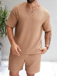 Manfinity Homme Set di maglia a maniche corte con scollo a V e pantaloncini in tessuto estivo da uomo