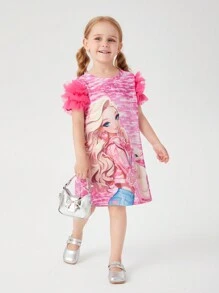 SHEIN Explorewe Mädchen Rosa Glitzerkleid mit Cartoon Prinzessin Muster. Das Kleid hat eine zarte rosa Farbe, voller Süße und träumhaftem Gefühl, sehr geeignet für kleine Mädchen. Das Kleid ist mit niedlichen Cartoon Prinzessin Mustern Muster, voller kindlicher Freude, und lässt die Kinder glauben, dass sie sich in einer Märchenwelt befinden. Die glitzernden Verzierungen des Kleides glänzen im Licht und verleihen ihm eine berückende und anziehende Wirkung und visuell eine verbesserte Gesamtoptik und macht Kinder selbstbewusster und glücklicher beim Tragen. Die Ärmel haben ein einzigartiges Design aus dreilagiger Spitze, wobei jede Schicht sorgfältig ausgeschnitten und gestapelt wurde, um reiche Schichten zu schaffen. Dieses rosa, bedruckte Glitzerkleid mit Cartoons für Mädchen ist ein Kleidungsstück, das voller kindlicher Freude und Pracht ist. Es kombiniert niedliche Cartoon-Elemente, glänzende Glitzer und exquisite Spitzen-Designs, um die Süße und Eleganz kleiner Prinzessinnen perfekt darzustellen. - Verschiedenfarbig - Übersicht 1