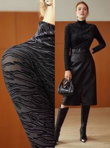 MOTF PREMIUM 修身高領條紋 T 卹 - 黑色 - 查看 1