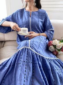 Al Najma Vestido modesto de manga larga para verano con dobladillo de volantes bordados de ojal