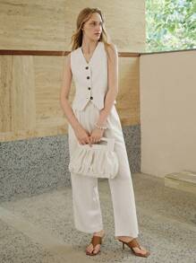 MOTF PREMIUM 條紋釦前背心 - 白色 - 查看 4