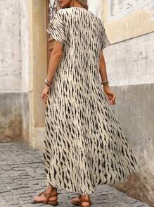 SHEIN LUNE 夏季花卉印花V領蝙蝠袖短袖高分裂長裙，適合身材高挑的女士 - 杏色 - 查看 2