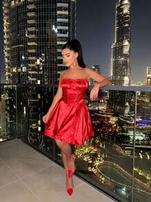 女士夏季性感提花無肩迷你裙 - 紅色 - 查看 1