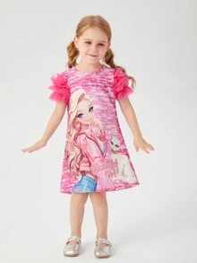 SHEIN Explorewe Mädchen Rosa Glitzerkleid mit Cartoon Prinzessin Muster. Das Kleid hat eine zarte rosa Farbe, voller Süße und träumhaftem Gefühl, sehr geeignet für kleine Mädchen. Das Kleid ist mit niedlichen Cartoon Prinzessin Mustern Muster, voller kindlicher Freude, und lässt die Kinder glauben, dass sie sich in einer Märchenwelt befinden. Die glitzernden Verzierungen des Kleides glänzen im Licht und verleihen ihm eine berückende und anziehende Wirkung und visuell eine verbesserte Gesamtoptik und macht Kinder selbstbewusster und glücklicher beim Tragen. Die Ärmel haben ein einzigartiges Design aus dreilagiger Spitze, wobei jede Schicht sorgfältig ausgeschnitten und gestapelt wurde, um reiche Schichten zu schaffen. Dieses rosa, bedruckte Glitzerkleid mit Cartoons für Mädchen ist ein Kleidungsstück, das voller kindlicher Freude und Pracht ist. Es kombiniert niedliche Cartoon-Elemente, glänzende Glitzer und exquisite Spitzen-Designs, um die Süße und Eleganz kleiner Prinzessinnen perfekt darzustellen. - Verschiedenfarbig - Übersicht 5