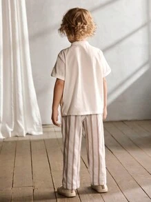 Cozy Pixies Conjunto informal de niño con cárdigan bicolor 2 en 1 y pantalones a rayas