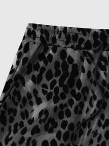 ROMWE MEN Street Life Men's Leopard Print Sports Basketball Shorts With Breathable Mesh Fabric, Suitable For Daily Wear In Spring And Summer, School - Black - View 3