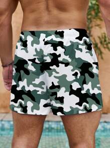 Manfinity Men's Random Printed Simple Daily Beach Shorts