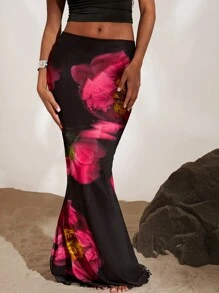 Opulessa Women's Slim Fit Half-Body Skirt, Featuring Large Floral All-Over Print, Suitable For Casual Vacation - Black - View 1