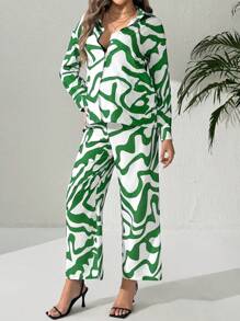 SHEIN Maternity Drop-Shoulder Long Sleeve Shirt With Front Button Closure Allover Print And Pants Set - Green - View 3