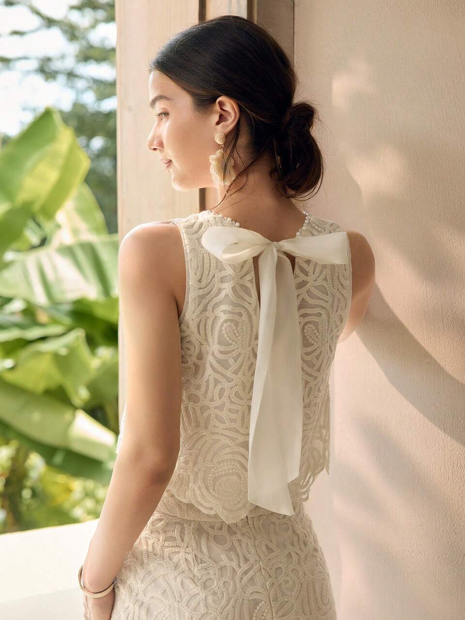 WOMEN EMBROIDERY MESH TIE BACK FAUX PEARL TRIM TANK TOP