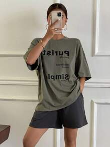 Livesso Conjunto suelto de camiseta de manga corta y shorts con estampado de letras, ropa de hogar simple