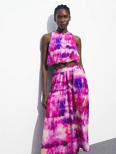 Maija 女士圓領無袖短上衣和褶皺裙套裝，休閒度假風格