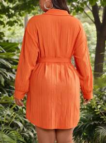 Celure Vestido camisa Plus Size sólido com botões frontais, Primavera/Verão - Laranja - Visão 2