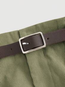 SHEIN MOD Pantalones cortos de pana con cintura alta y cinturón para mujeres