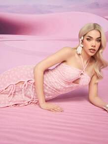 SHEIN X KeniaOs SHEIN ICON Vestido elegante y sexy de mujer con frente de encaje, a través de corbata frontal entrecruzada y decoración de lazo en la nuca con transparencias.