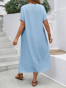 EMERY ROSE Plus Size Đầm xanh bất đối xứng cổ tròn - Màu xanh nhạt - Xem 2