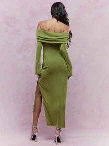 MISSGUIDED 纹理天鹅绒褶皱领口侧边褶皱细节开衩长喇叭袖露肩长款连衣裙，圣诞节 - 綠色 - 查看 2