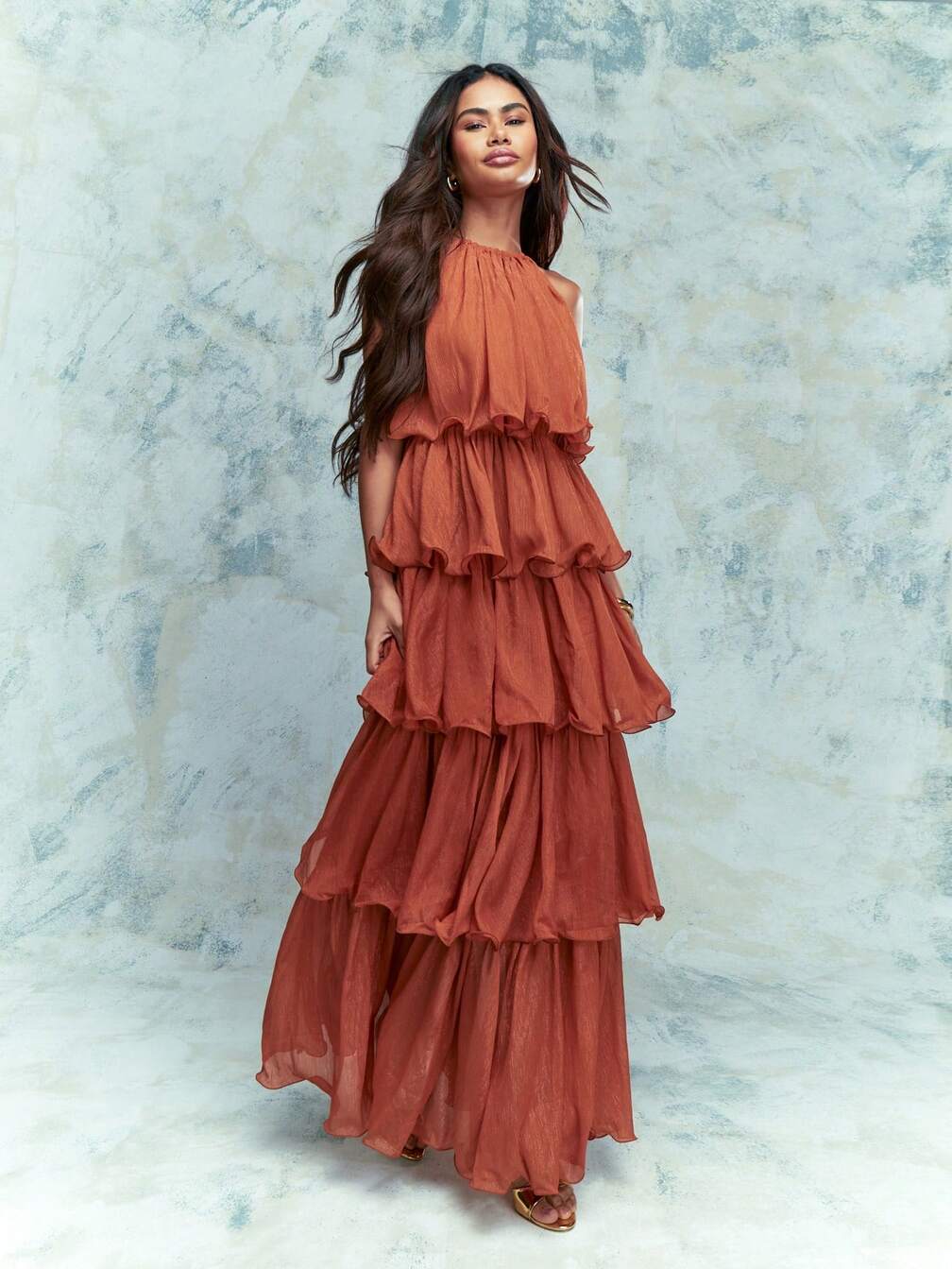 MISSGUIDED Boho Metal Threading Tiered Ruffle Detail Halter Neck Maxi Dress｜ MISSGUIDED