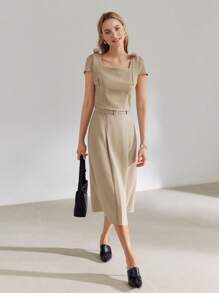 MOTF PREMIUM SQUARE NECK BOW SHOULDER BLOUSE