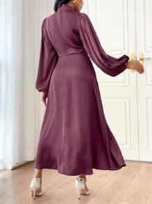 Modelyn Women's Fall Elegant Maroon Solid Color Long Sleeve Floral Applique Dress