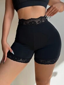 SHEIN Essnce Leggings curtas com controle de barriga e emenda de renda, cintura alta para mulheres Calças de moletom Leggings Calças cargo Moletom preto Looks para sair Leggings pretas Roupas de Halloween Looks de volta às aulas Exercícios Looks de outono preto Renda - Preto - Visão 5