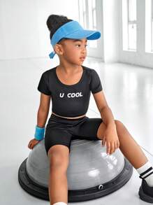 SHEIN Conjunto de treino diário para ioga e fitness para meninas, camiseta e shorts de manga curta com estampa de letras estilosas, elástico, agradável à pele, respirável, absorvente de suor, preto